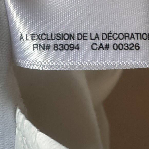 EUC - Cutter & Buck Men's Pennant Sport Half Zip in White - Size: Large - Picture 11 of 11